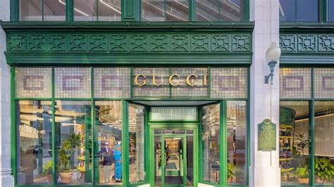 gucci chicago michigan avenue|gucci store downtown chicago.